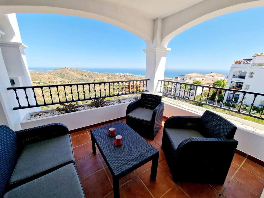 Las Palmeras Seaviews 米哈斯 外观 照片