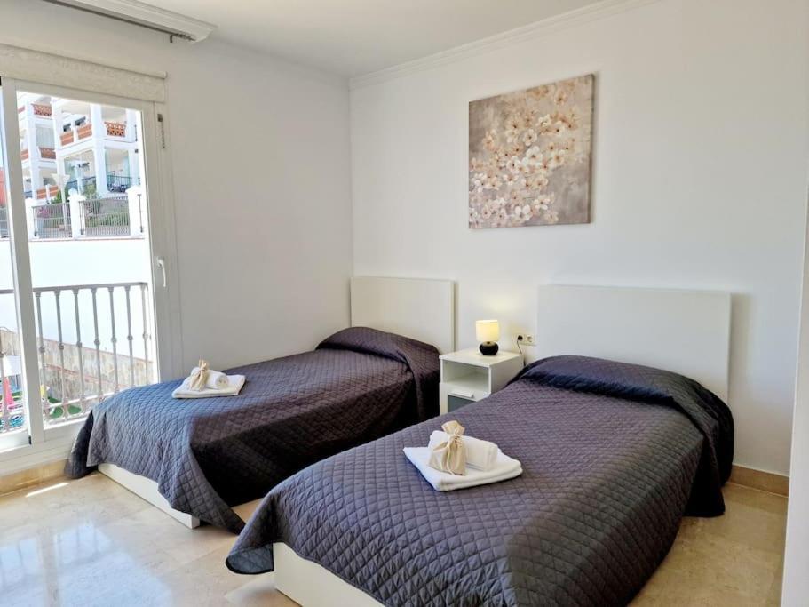 Las Palmeras Seaviews 米哈斯 外观 照片
