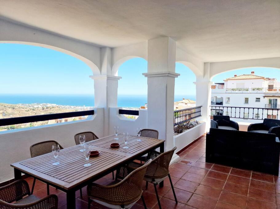 Las Palmeras Seaviews 米哈斯 外观 照片