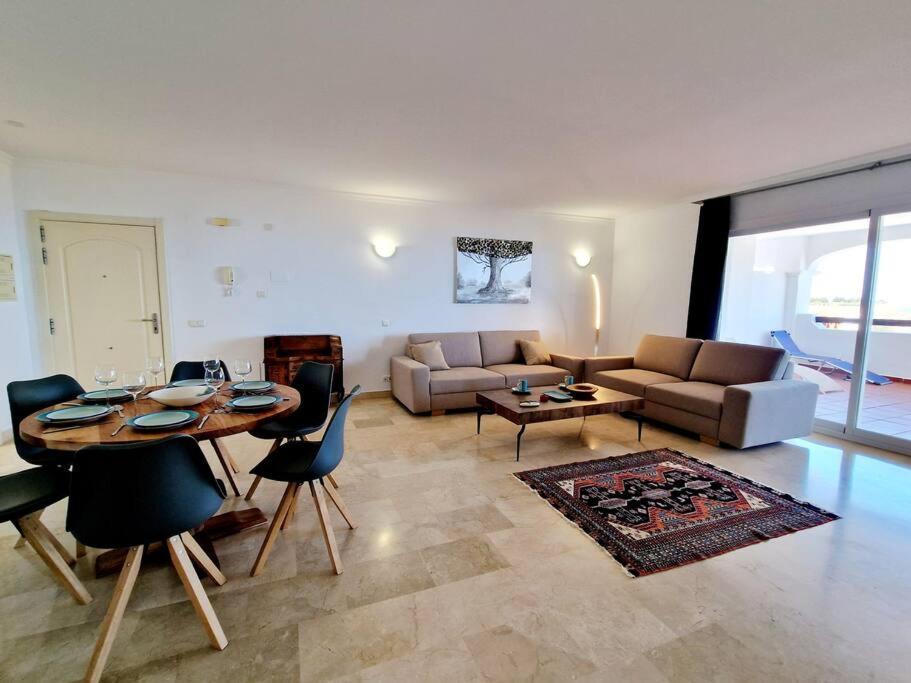Las Palmeras Seaviews 米哈斯 外观 照片